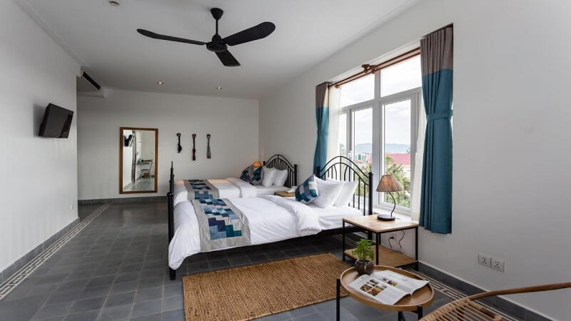 Deluxe triple room