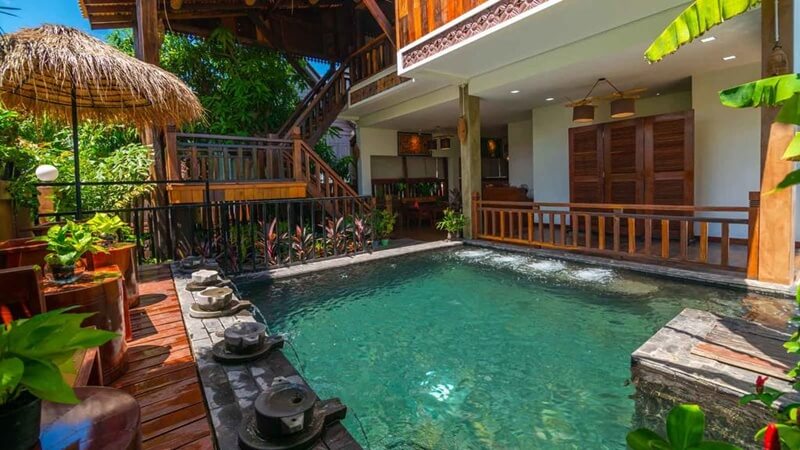 Mango Kesararam Hotel