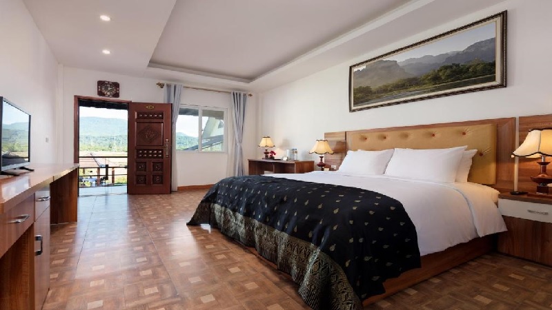 Deluxe mountain views room