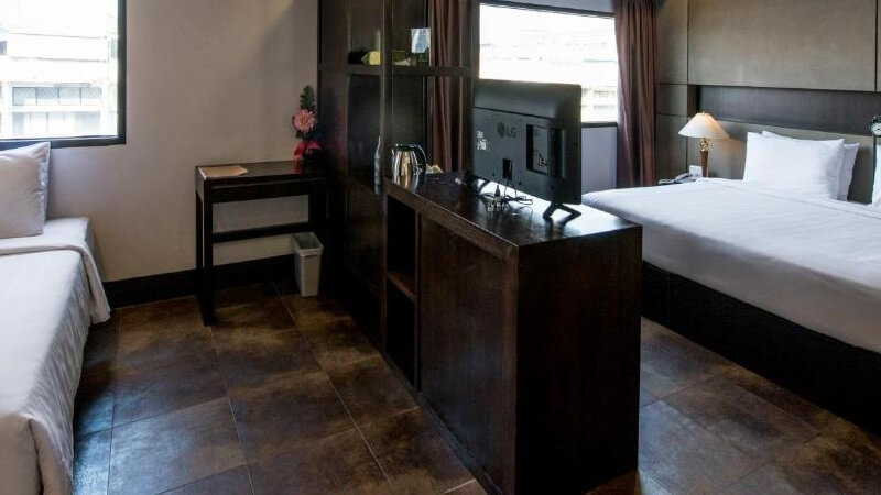Deluxe Family Room