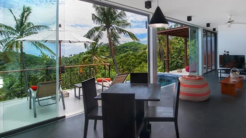 Villa with Sea View - Solana