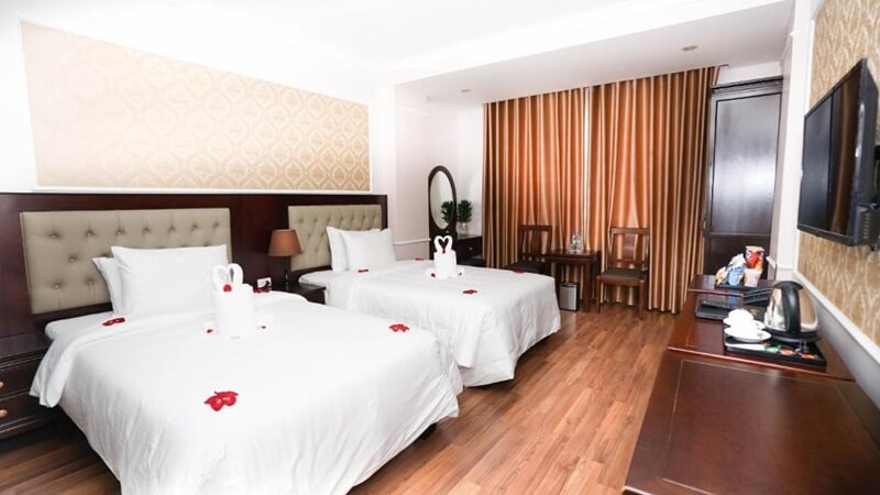 Superior Twin Room with City View