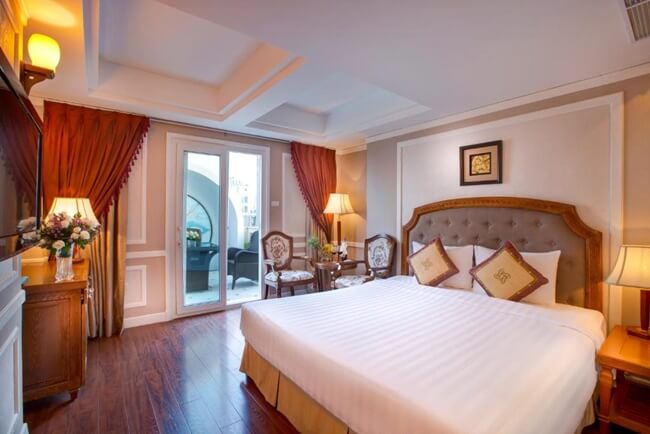 Junior Suite with Balcony