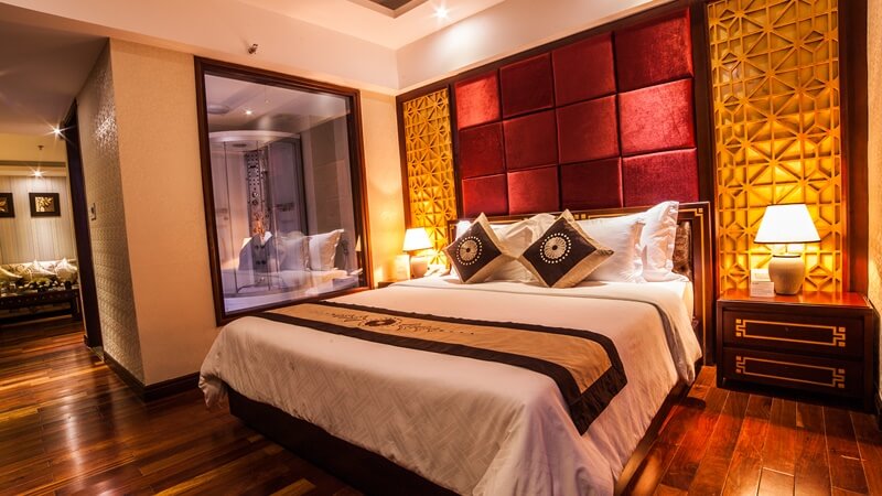 Signature Suite