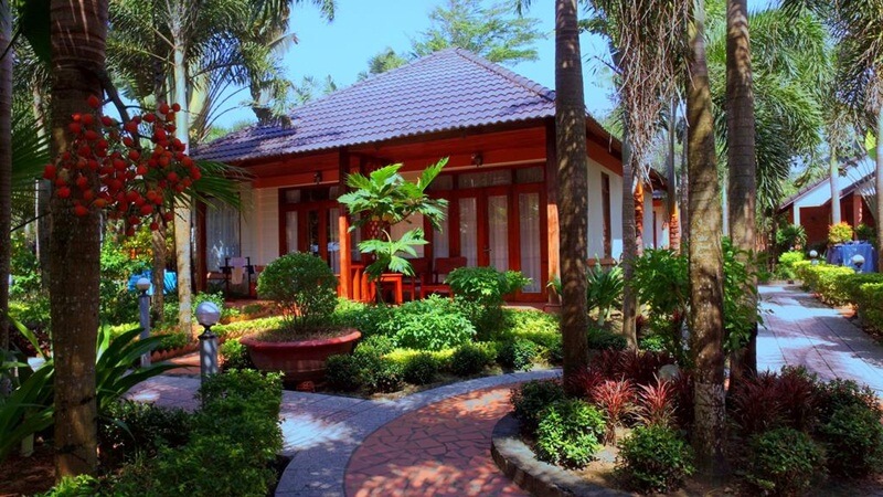 Deluxe Bungalow with Garden View