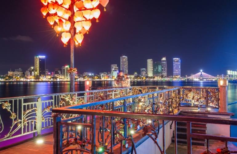 Spend the night in Danang before your trip to Bana Hills