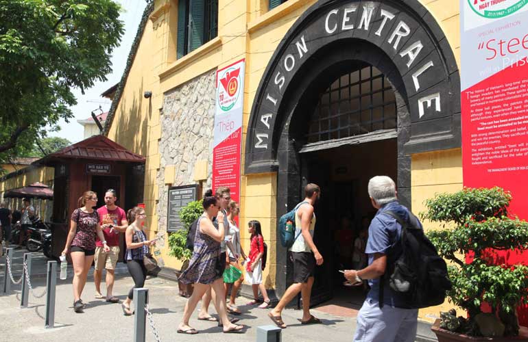 Hoa Lo Prison