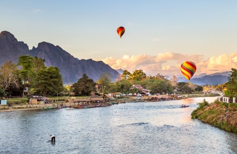 Hot air balloon over Nam Song River in Vang Vieng