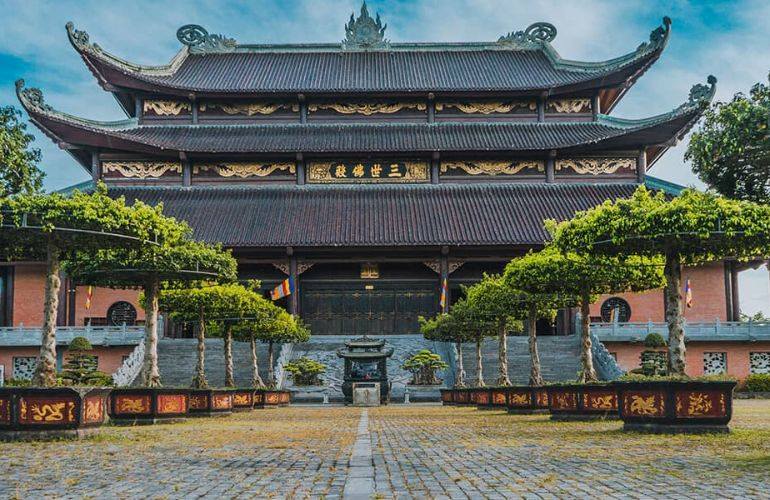 Bai Dinh Pagoda-The largest temple complex in Southeast Asia