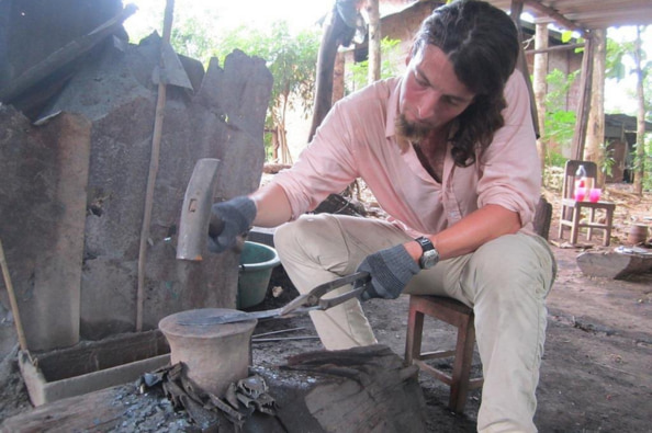 Ban Hat Hien village is a must-visit place to learn about handicrafts in Luang Prabang