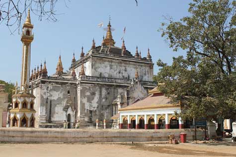 We will also pay a visit to MinkabaGubyaukyi Temple