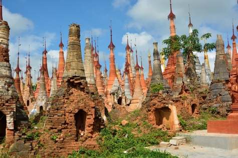 Take a one-hour boat journey down a narrow canal that leads to the Pa-Oh village of Indein