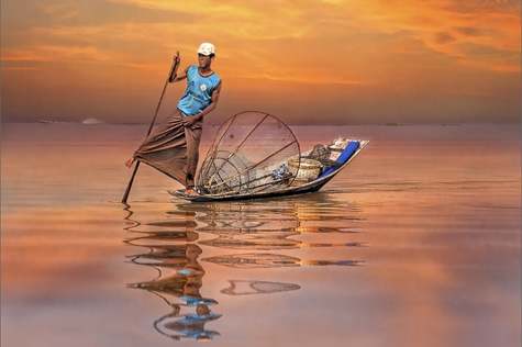 Visit the local's floating garden and witness their unique custom of single-leg rowing in Inle Lake