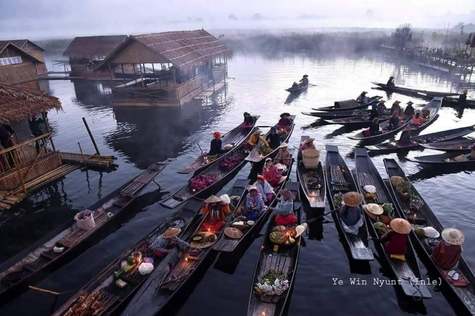 Visit boat-making workshop in Inle Lake