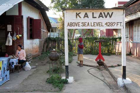 Join a gentle stroll to a Palaung village, called Taryaw