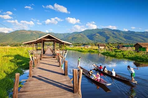 Kick off your Kalaw Trekking Tour with a leisurely 45-minute stroll through the town
