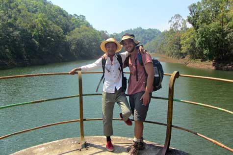 Enjoy a leisurely stroll of one hour while admiring the view of old banyan trees along the route to a Pao village.