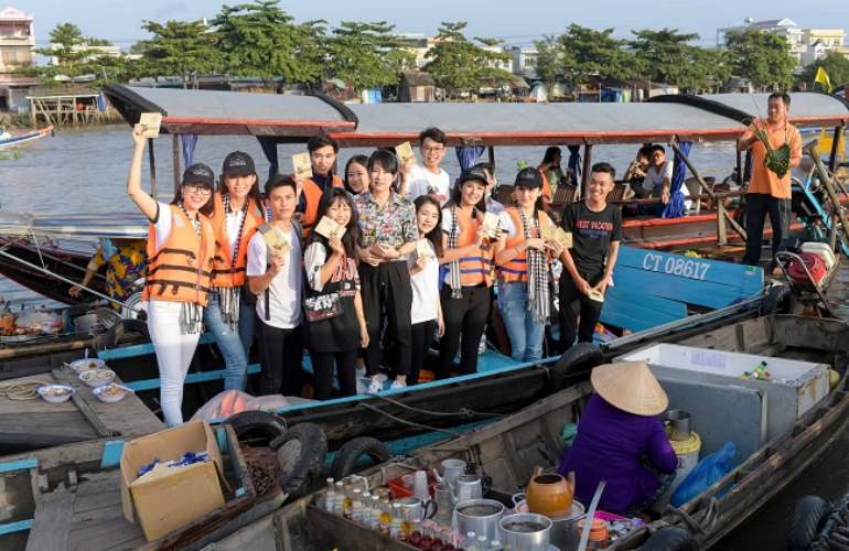Boat tour in Mekong Delta