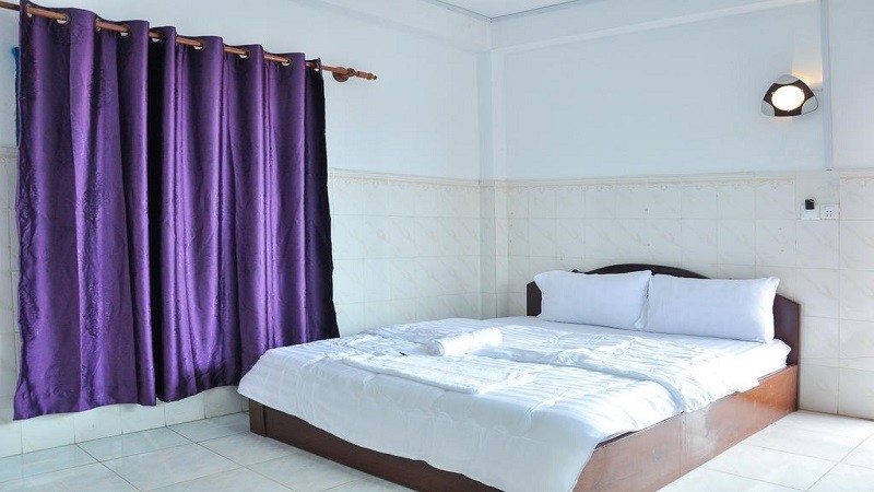 Silver Dolphin Guesthouse